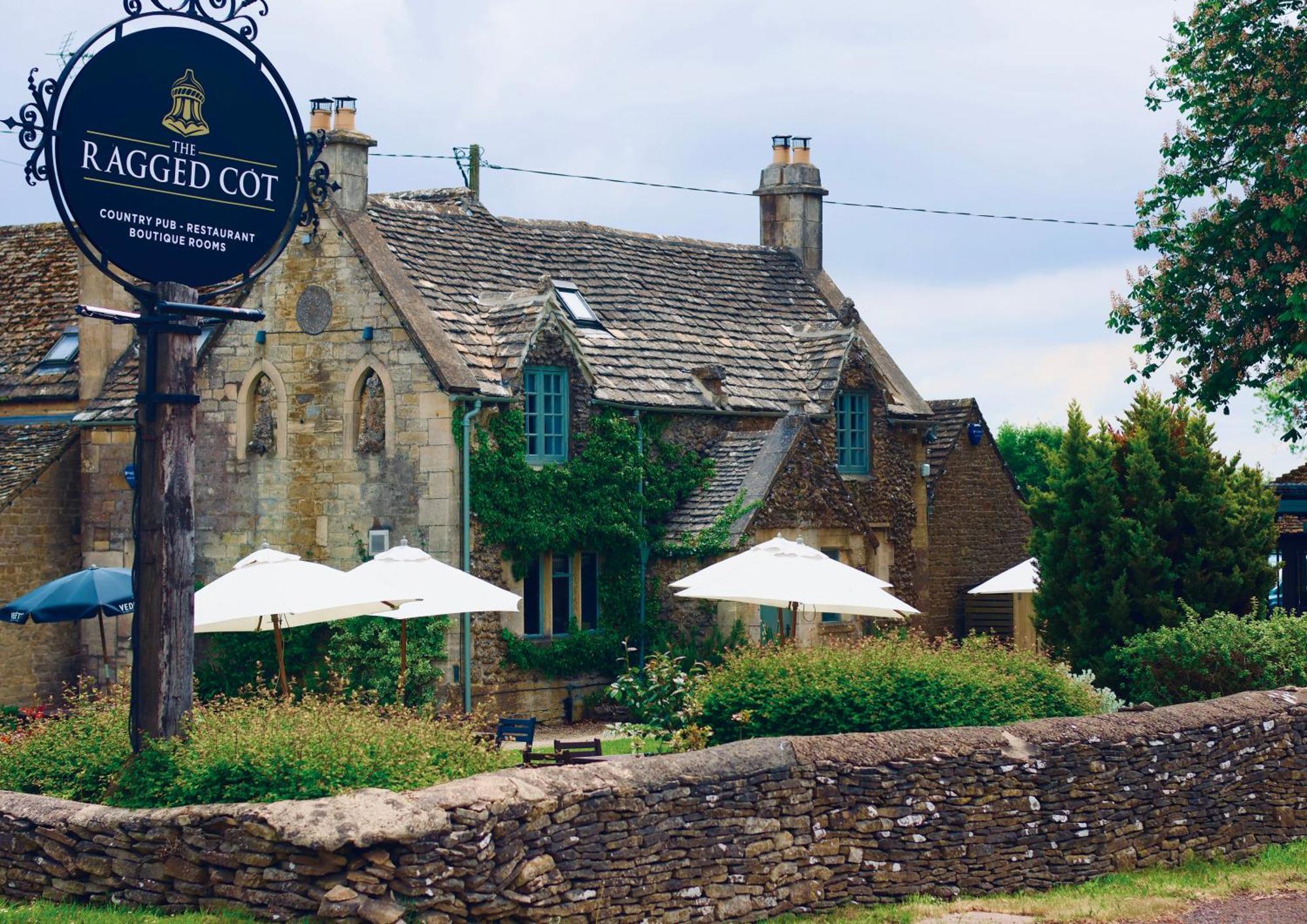 The Ragged Cot Hotel Minchinhampton Exterior photo